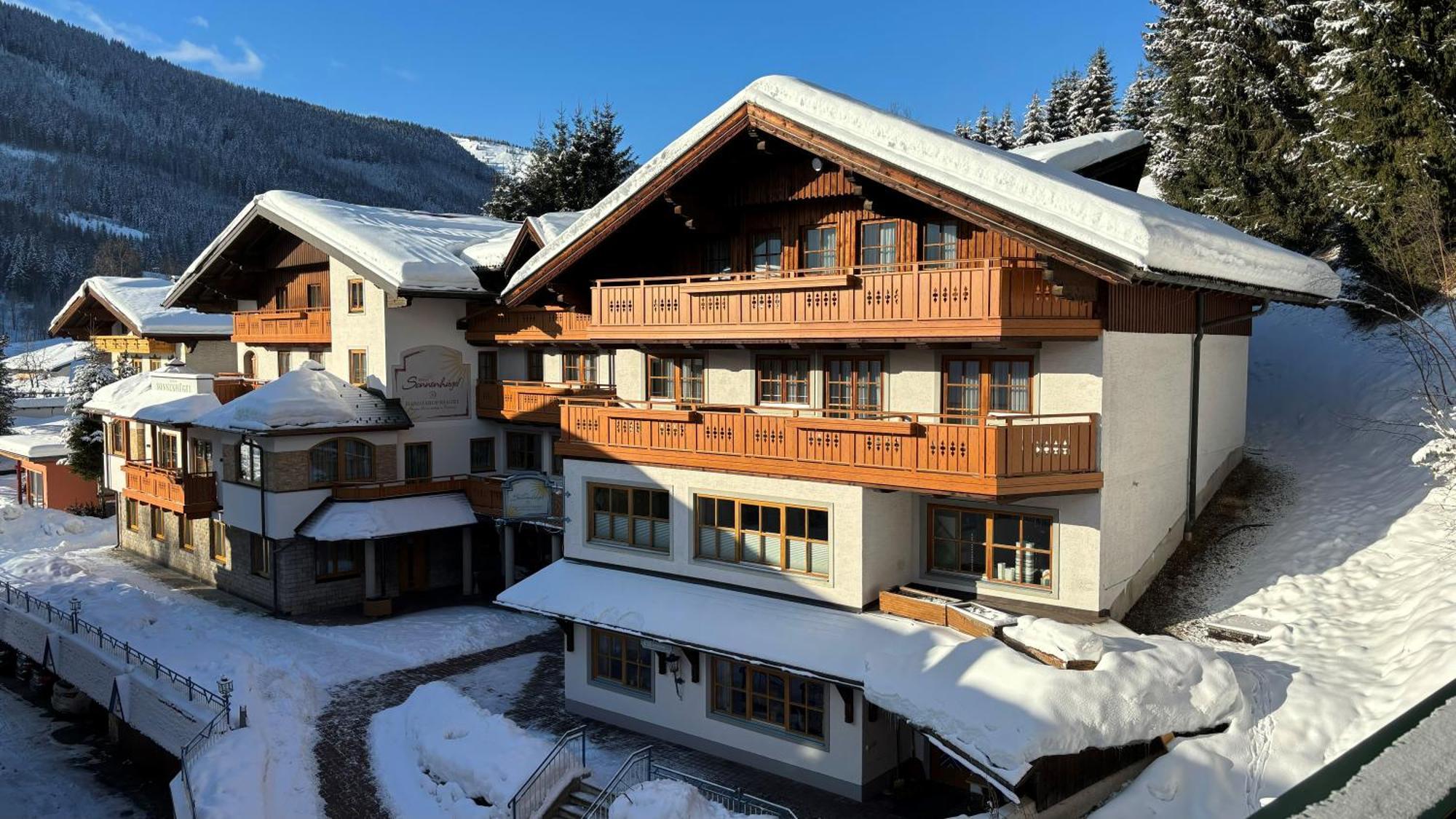 Hotel Am Sonnenhuegel Filzmoos Exterior foto